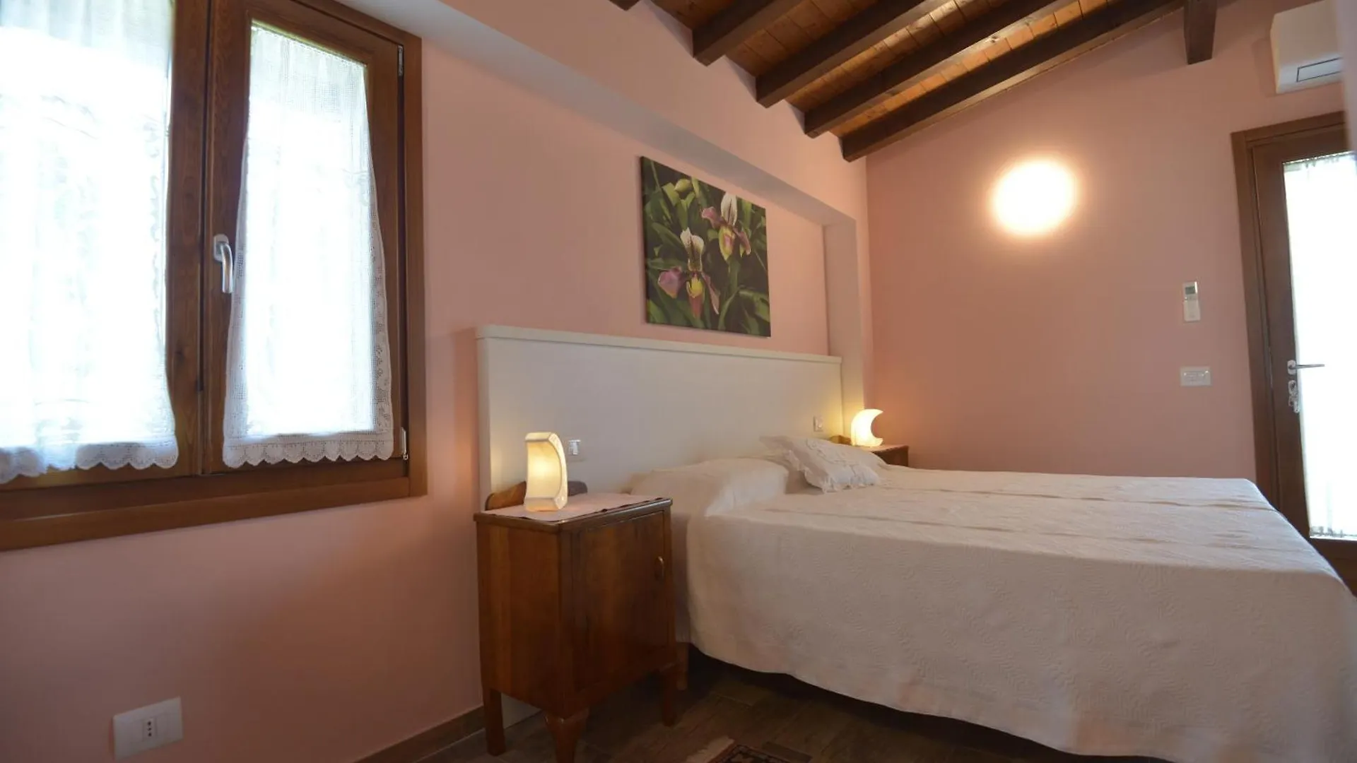 Agriturismo Le Orchidee Di Corazza Picedo Farm stay